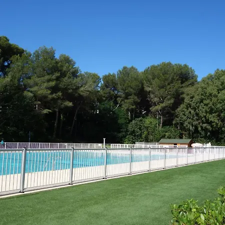 Le Luberon Loisirs * Six-Fours-les-Plages